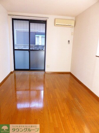 プリムヴェールBの物件内観写真